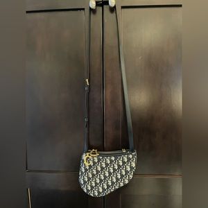 Christian Dior oblique saddle pouch with strap